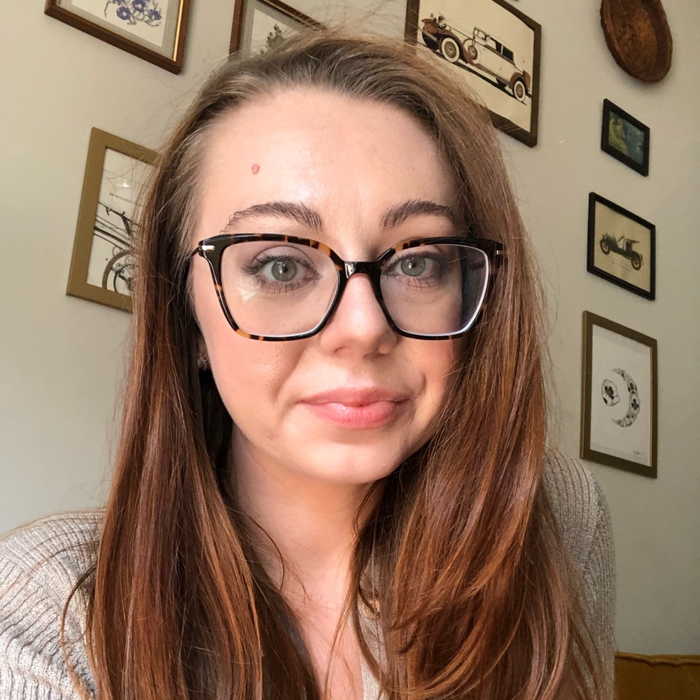 Meet your Posher, Brooke